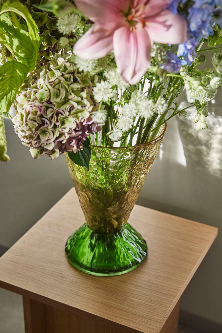 Abyss Vase