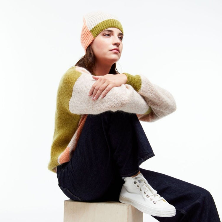 Peach Celeste Beanie Mapoesie