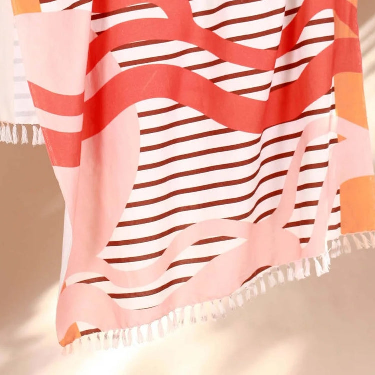 Soleil Couchant Beach Towel