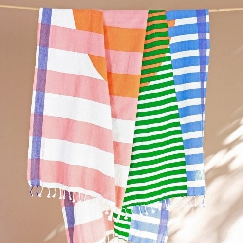 Mapoesie Sol Beach Towel