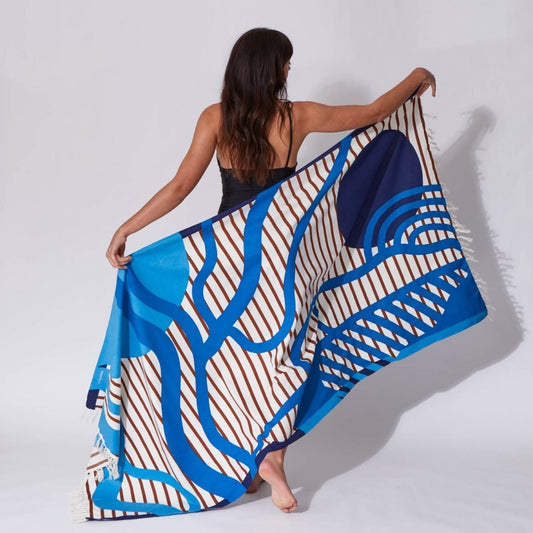 Soleil Couchant Beach Towel
