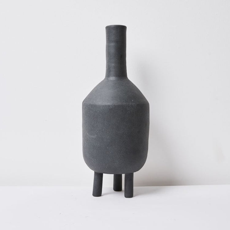 Kishi Vase